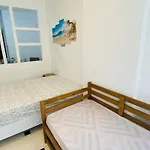 Apartamento Completo Na Quadra Da Praia Em Copacabana, 2 Camas , Ar Condicionado, Tv Netflix, Wifi 300Mb, Pauloangerami Pj160